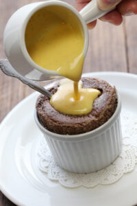 tortino al cioccolato con crema inglese